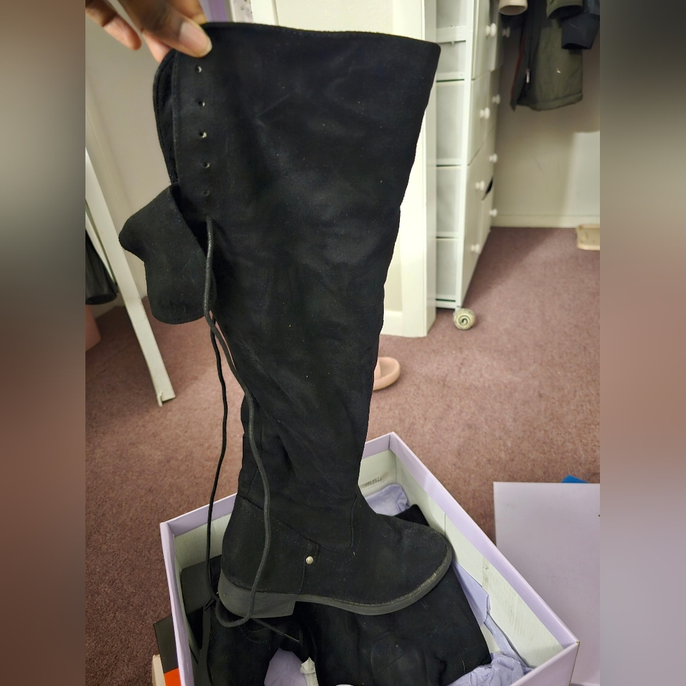 Knee high boots 7.5